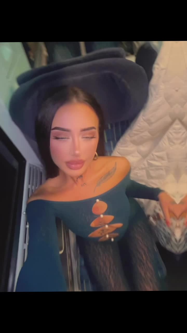 @cobracheeks