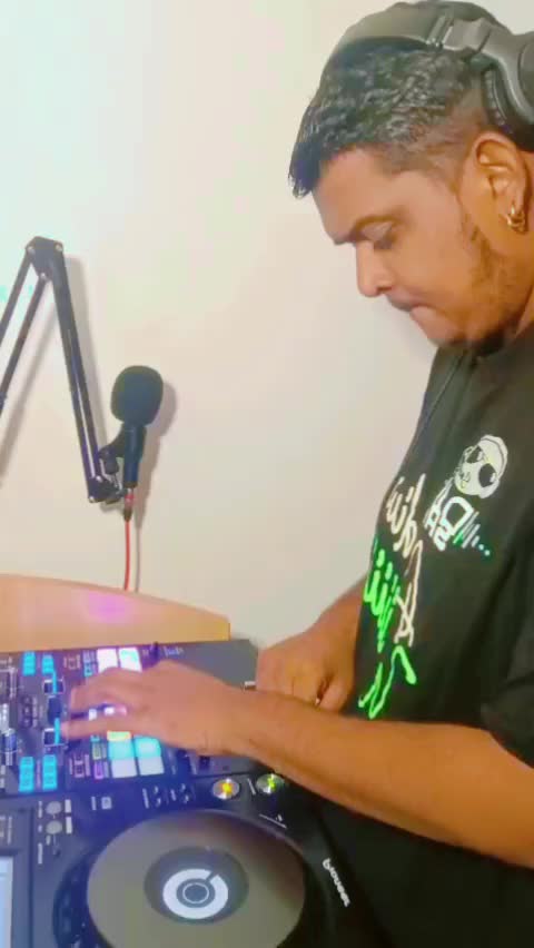 @Dj Sam