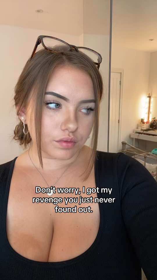 @Aimee Banks