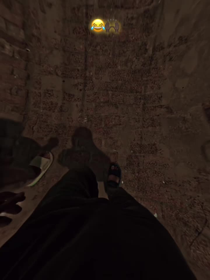 @𝐓𝐇𝐄𝐖 •̀ᴗ•́ 𓆩𝐍𝐎𝐌𝐈𓆪 🖤