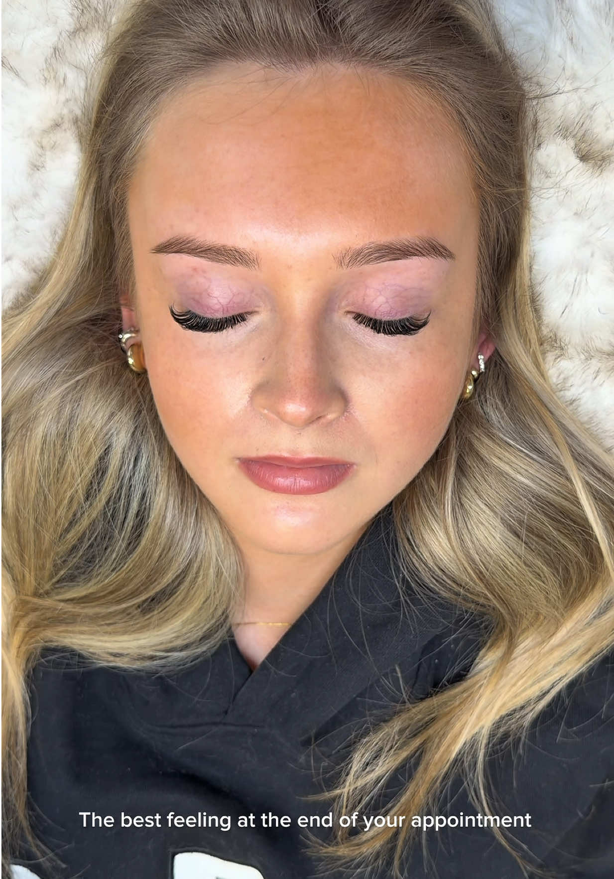 @Lashes By Hols | Lash Supplier