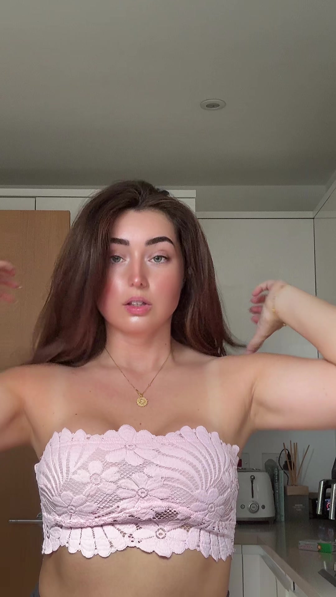@Cutepowerlegslive