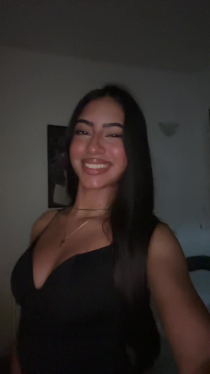 @Ana Laura 🦋