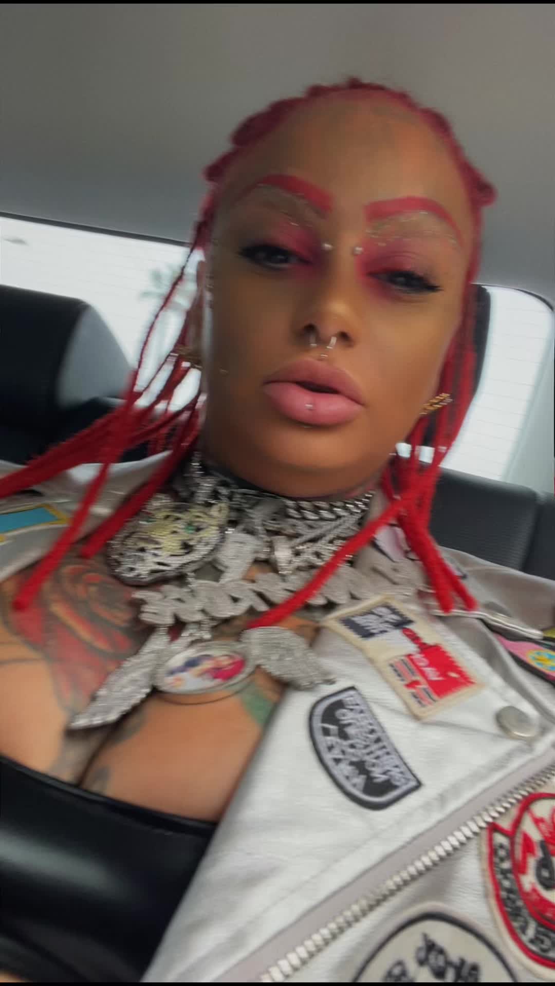 @BloodyRose_brooklyn_bitch