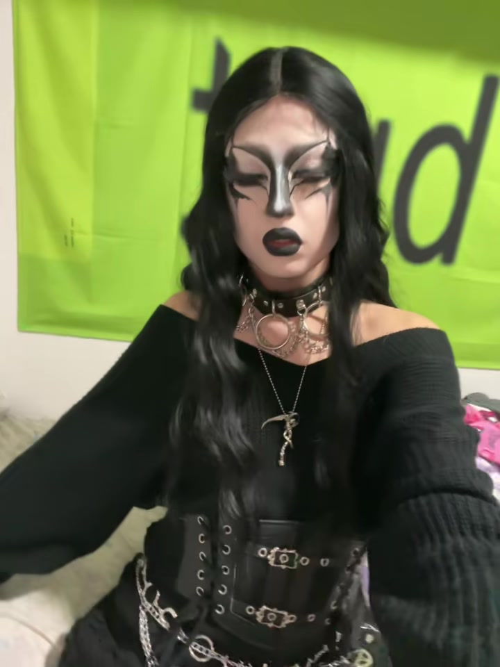 @crysaliah