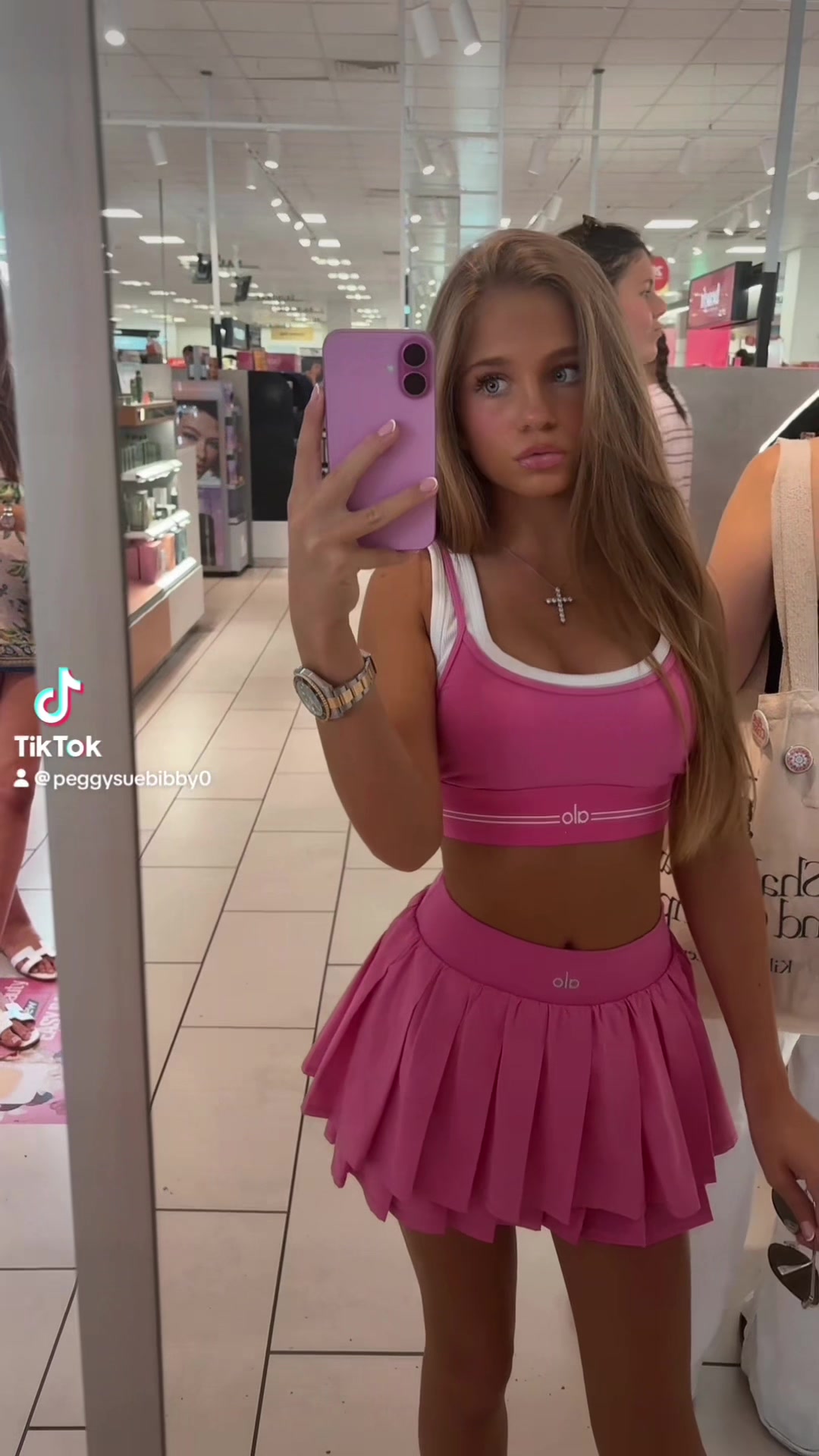 @𝓟