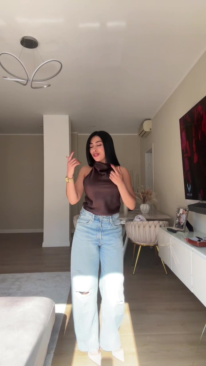 @𝑪𝒉𝒊𝒏𝒂💋