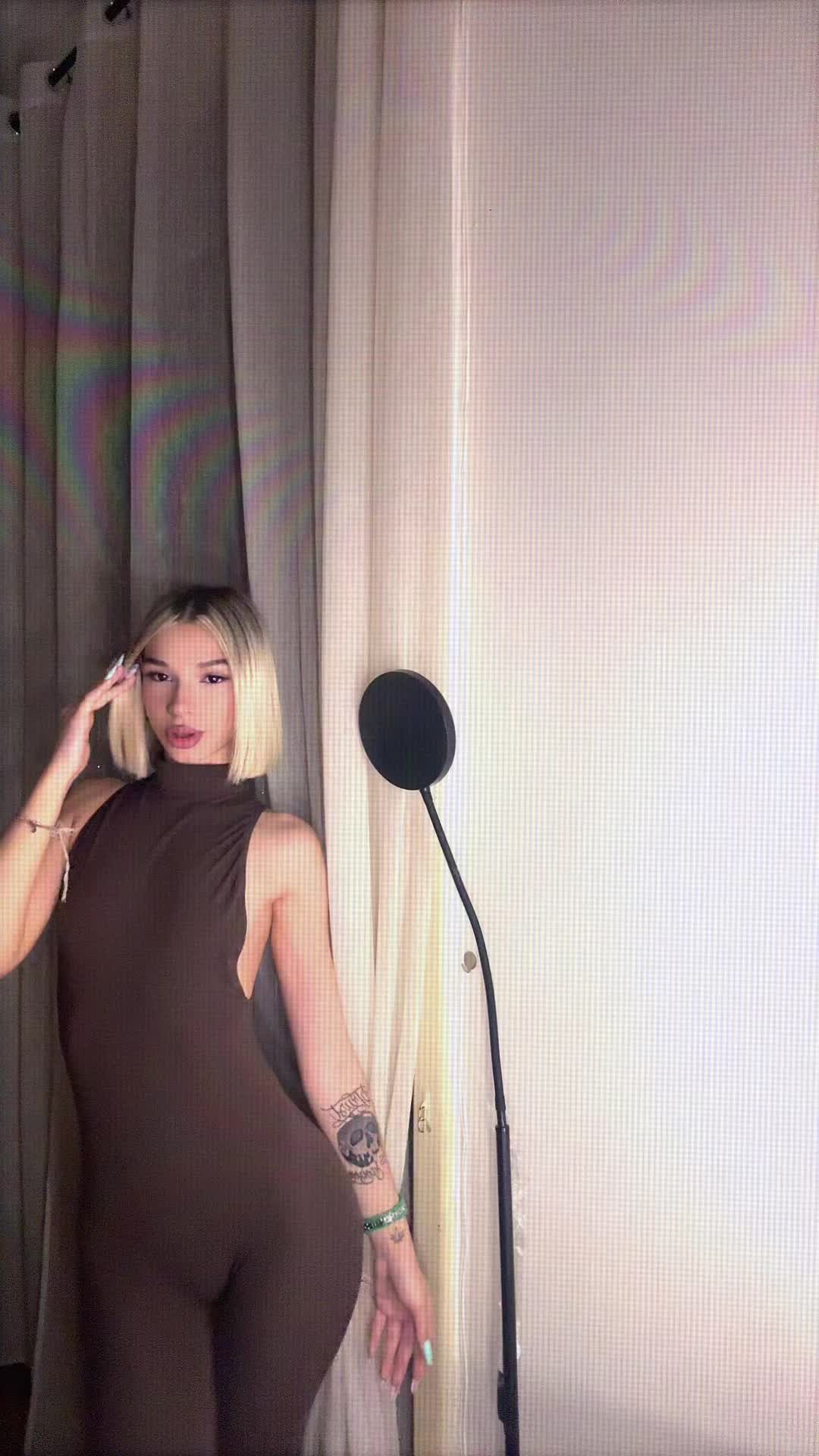 @🌑