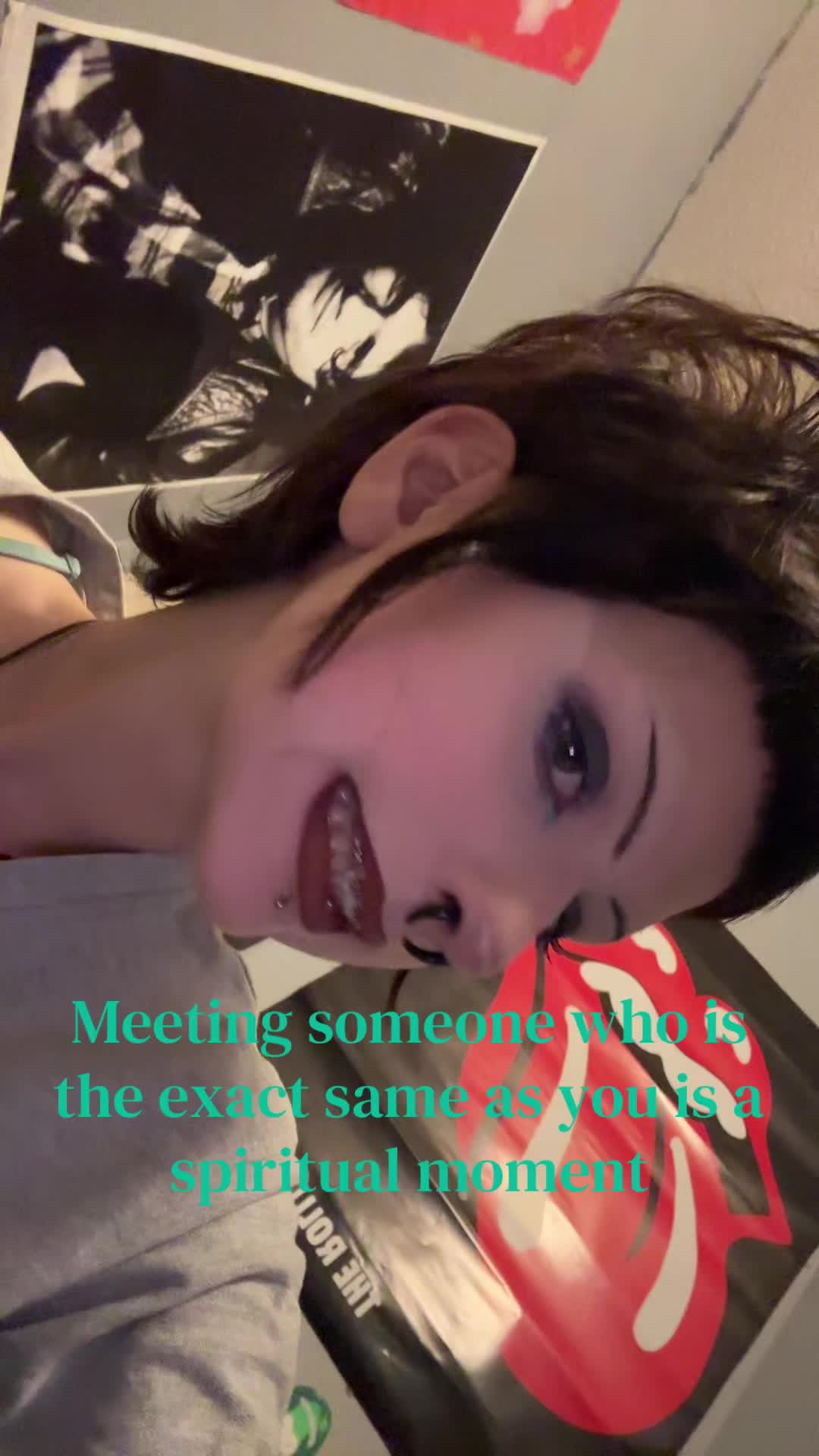 @☢︎