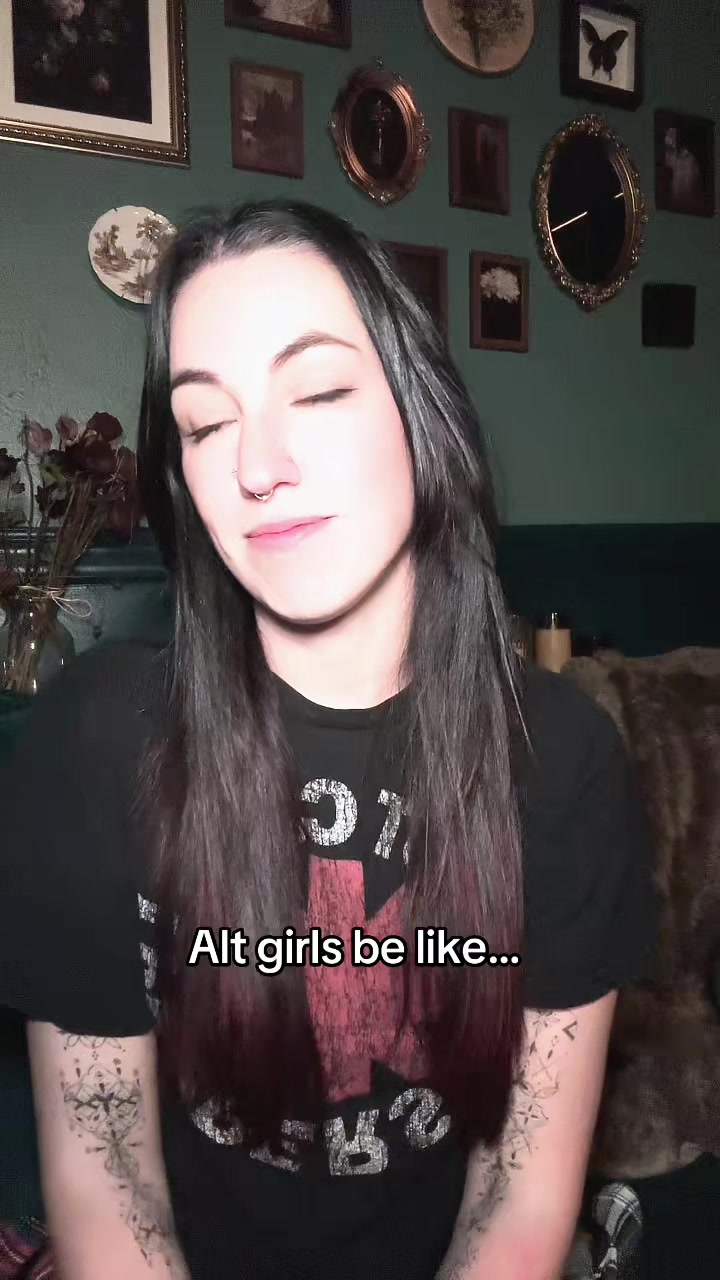 @Kat🖤