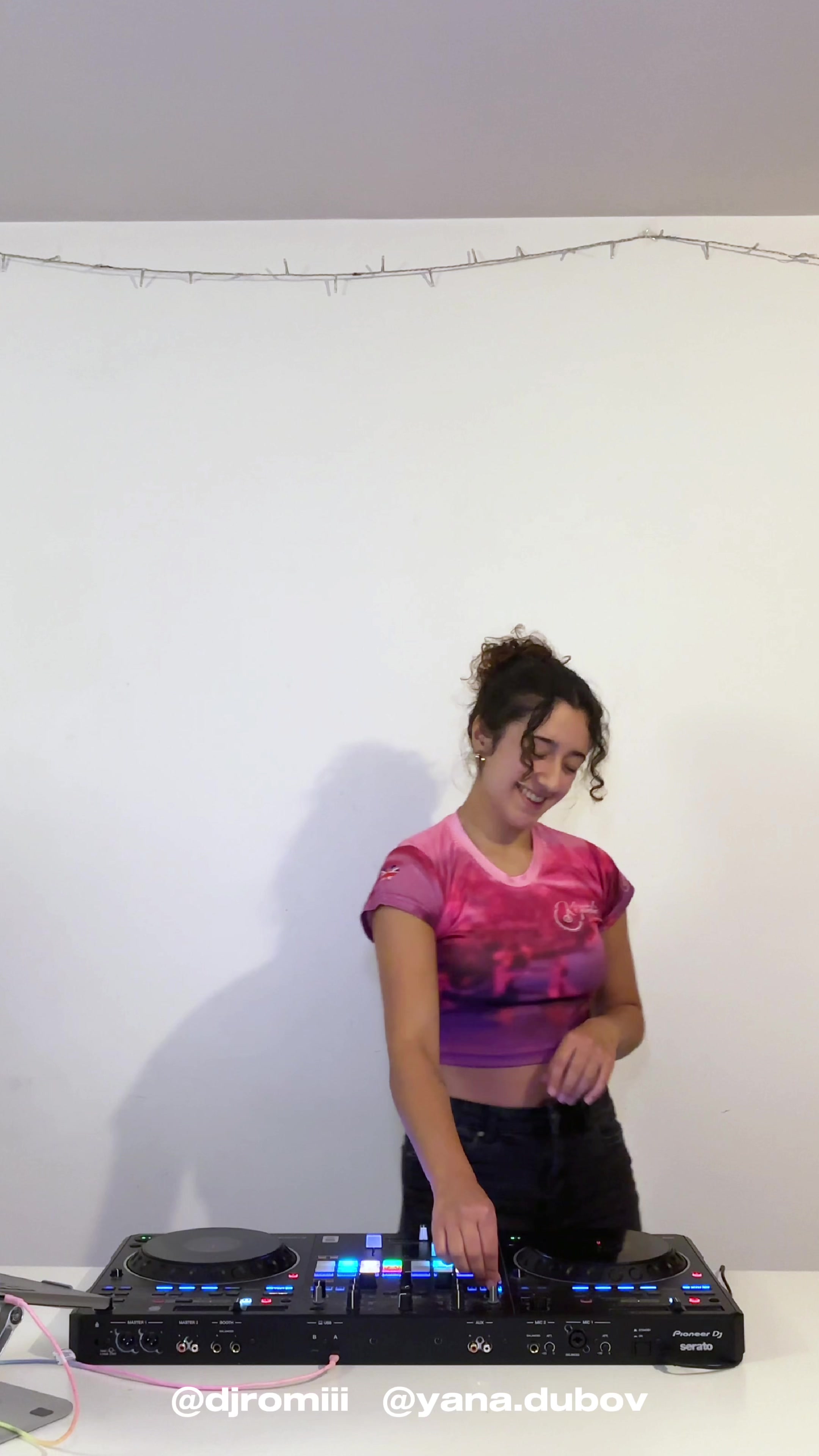 @YANA