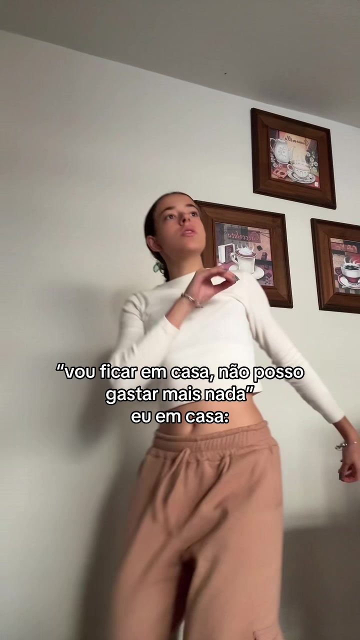 @Julia Andrade