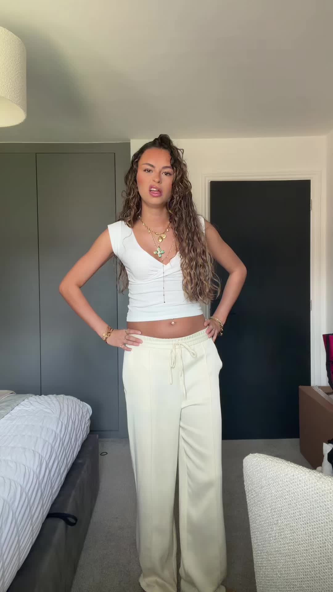 @Bella 🪽