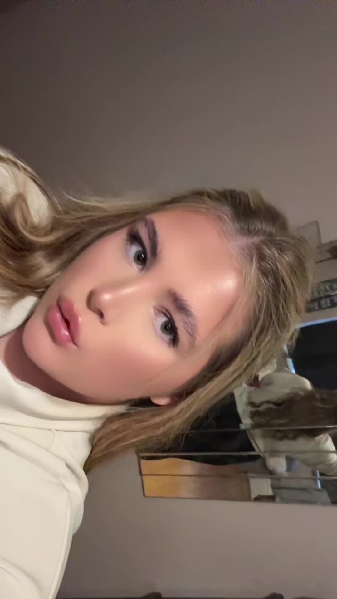 @AL💕🪩🎀