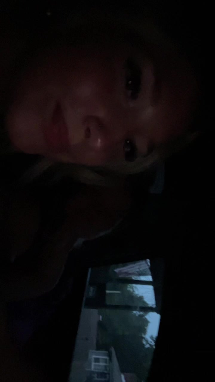 @_emileemorris