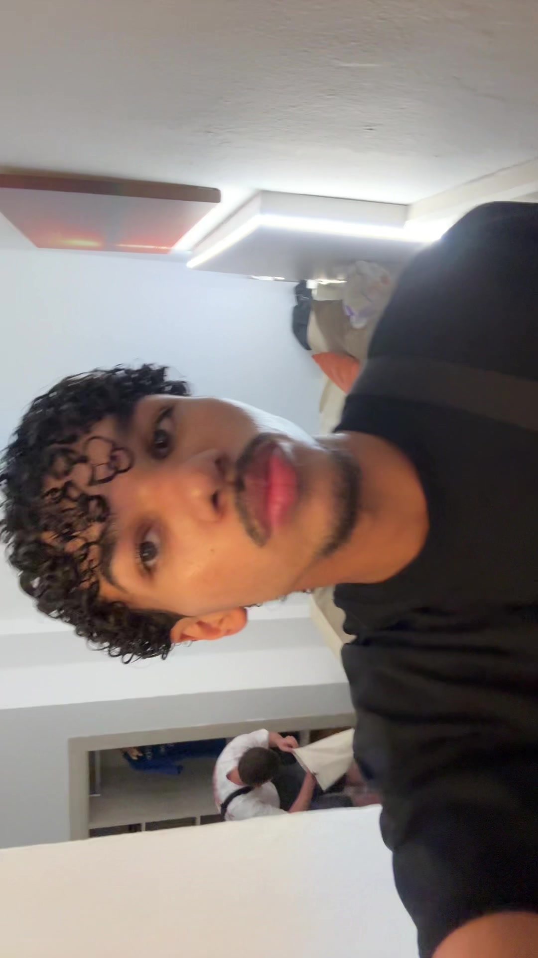 @luca.henry_