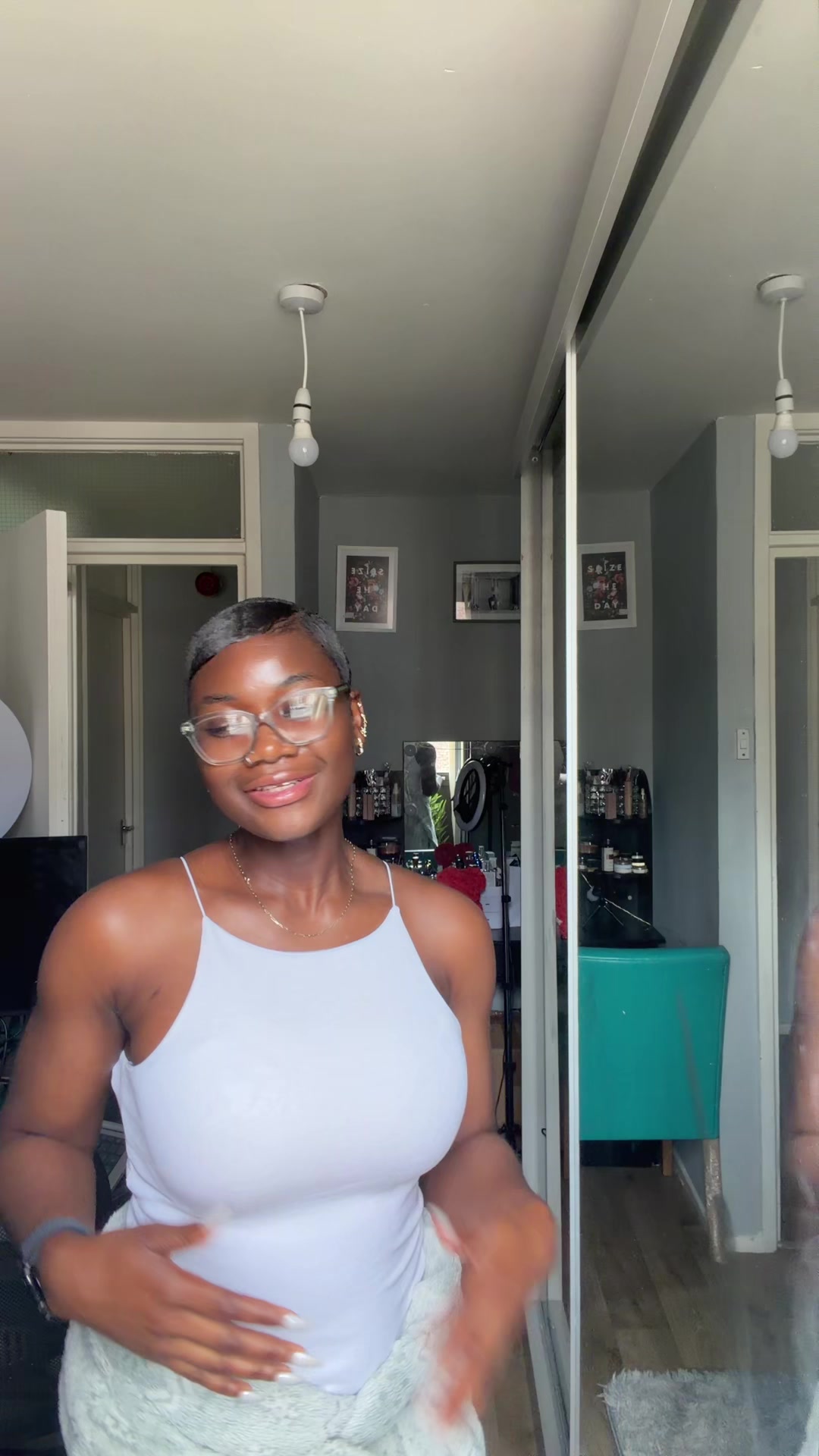 @gyal_like_mega