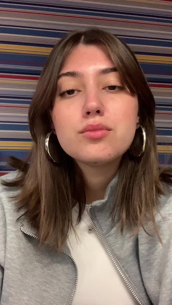 @Que_va