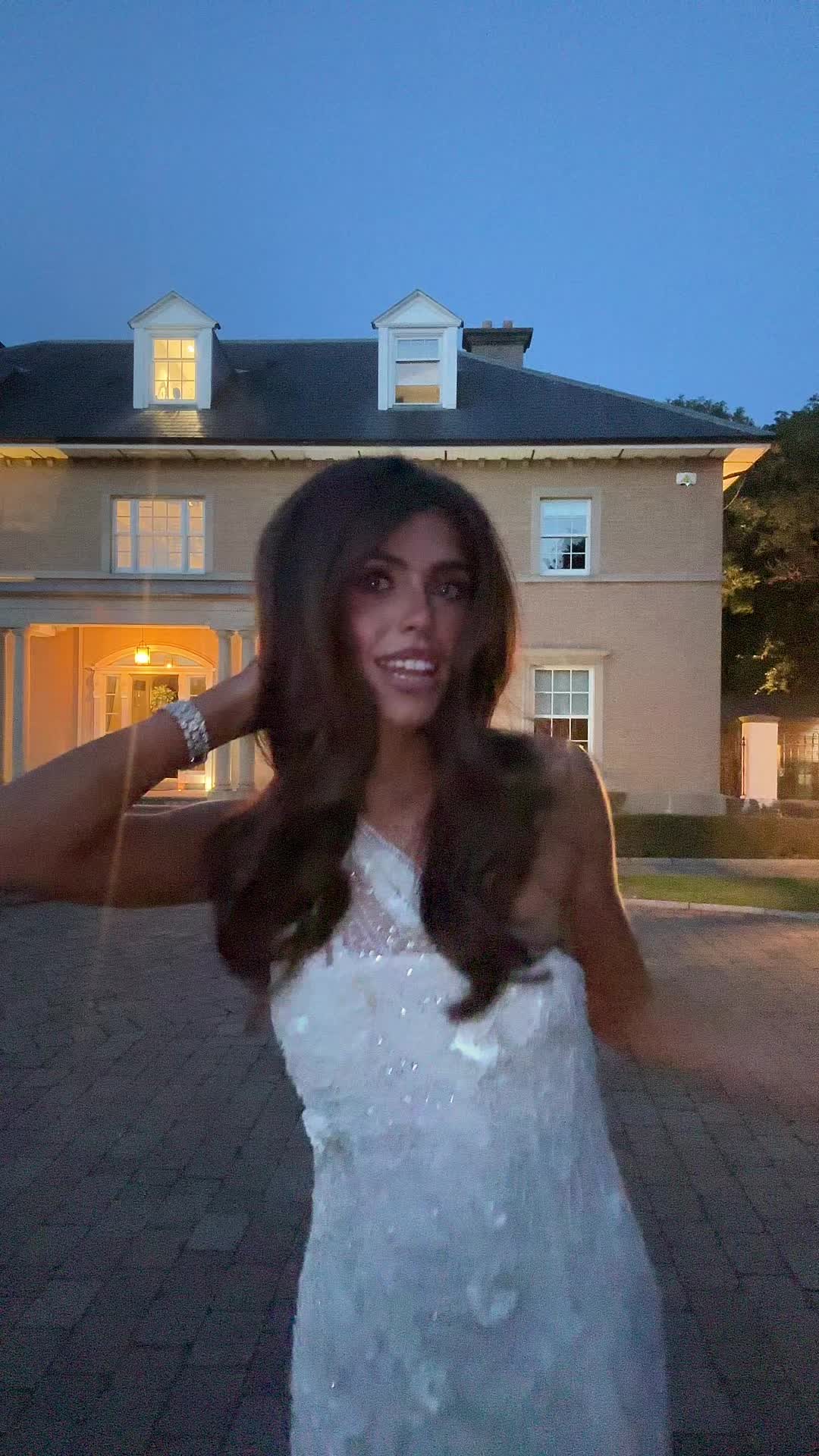 @reeseelliott_x