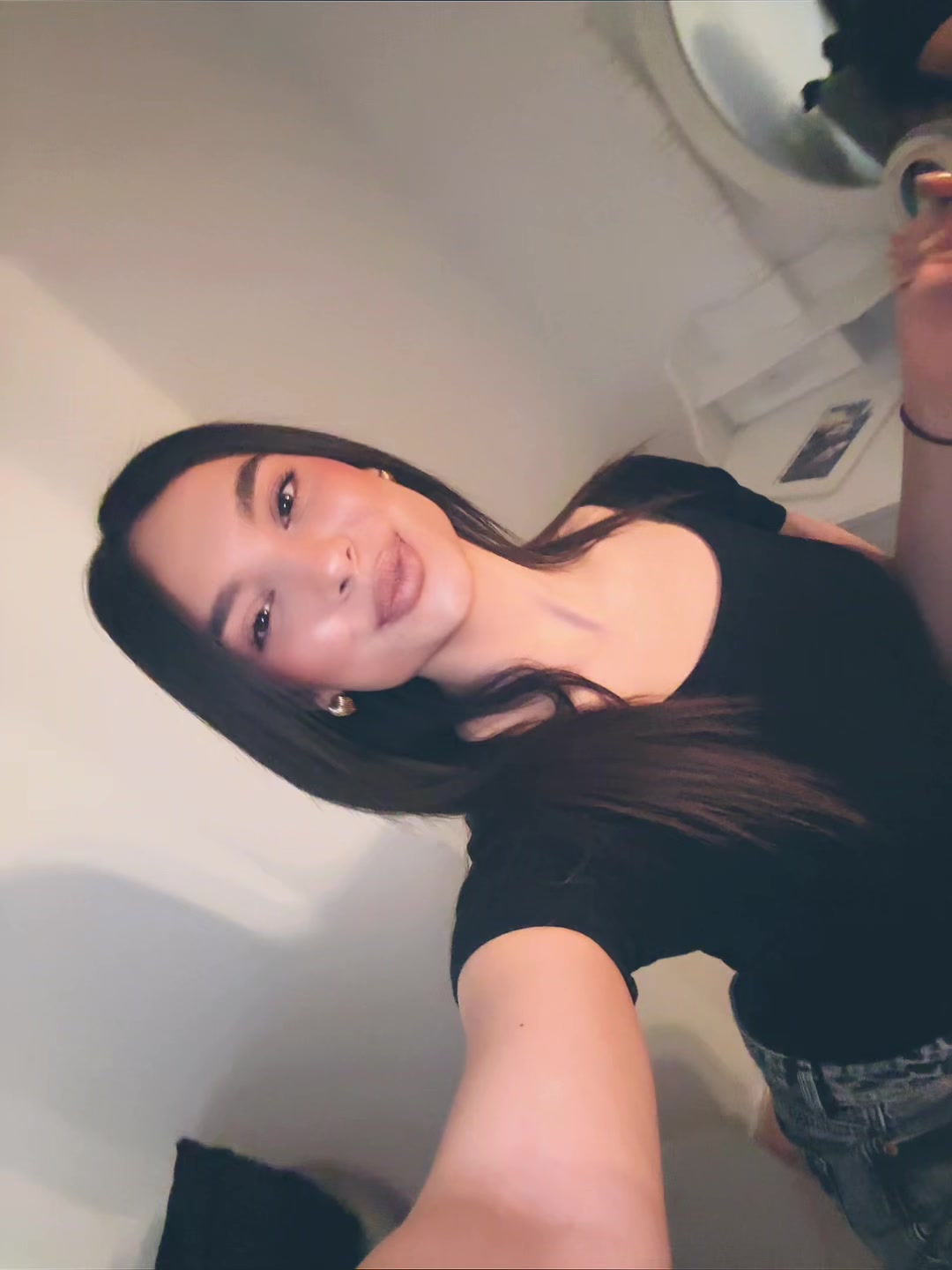 @C R I 🌒