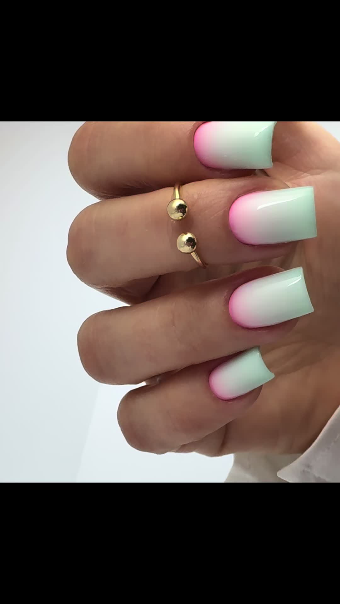 @nails_by_vivien_