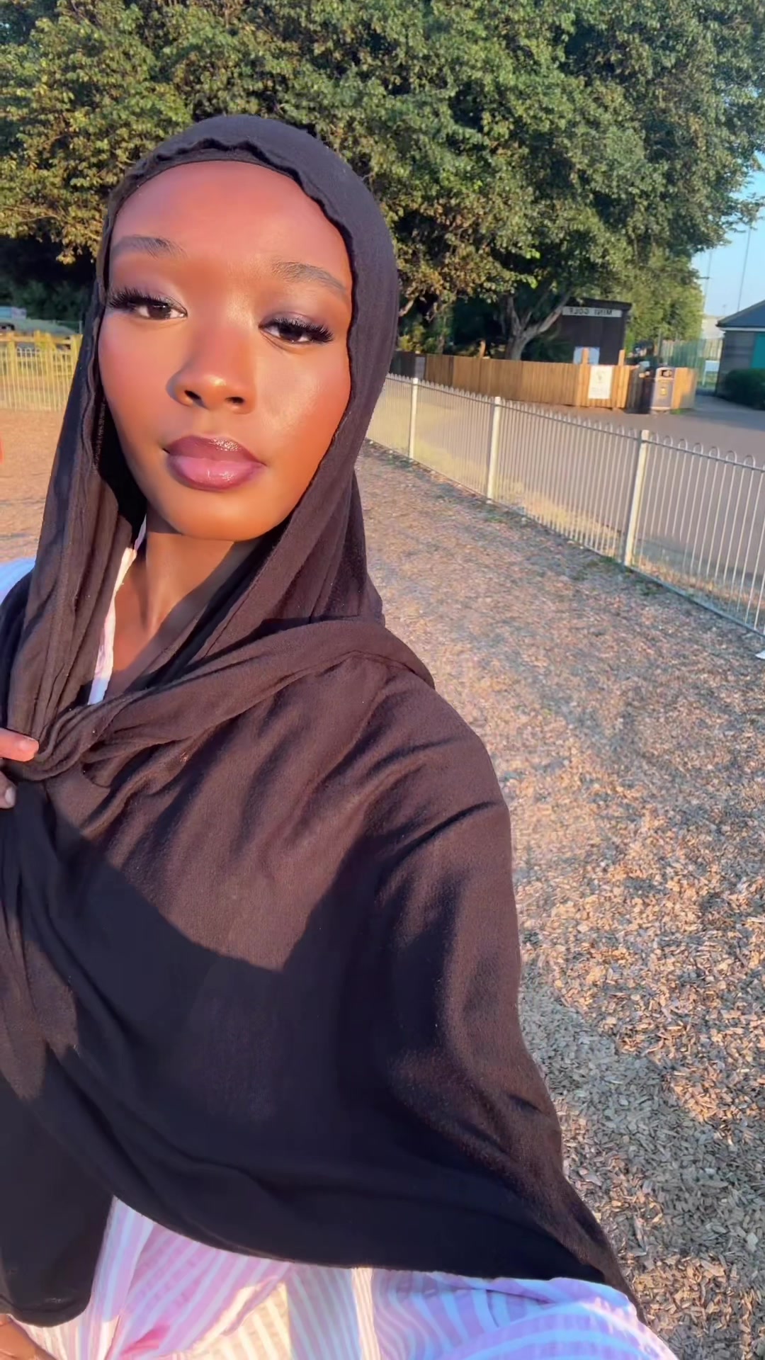 @m.