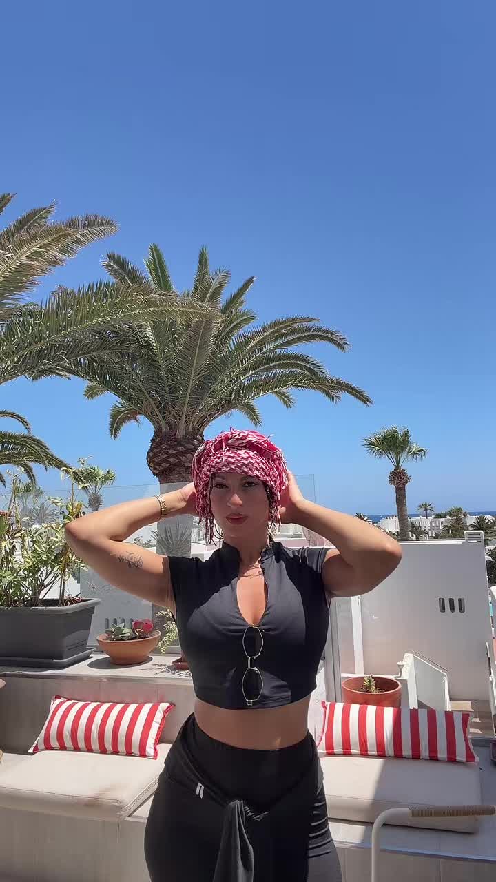 @Rebeccaperle_