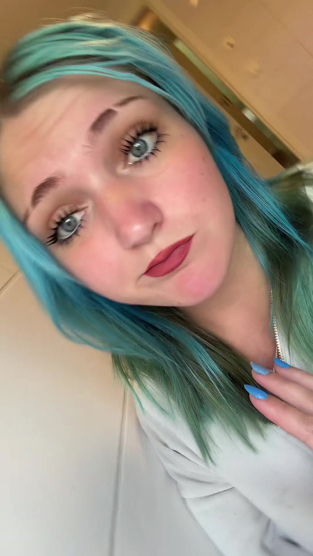 @Alice⁷