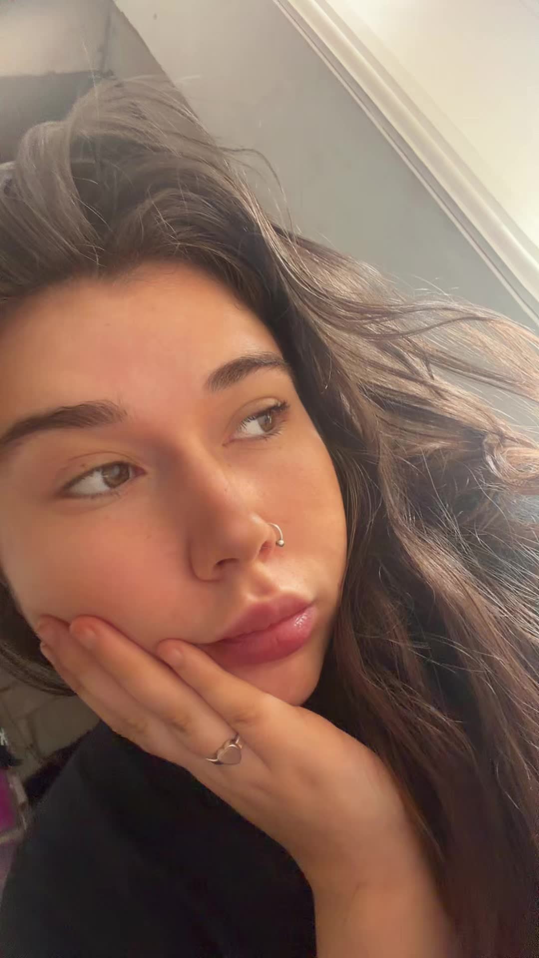 @R💋