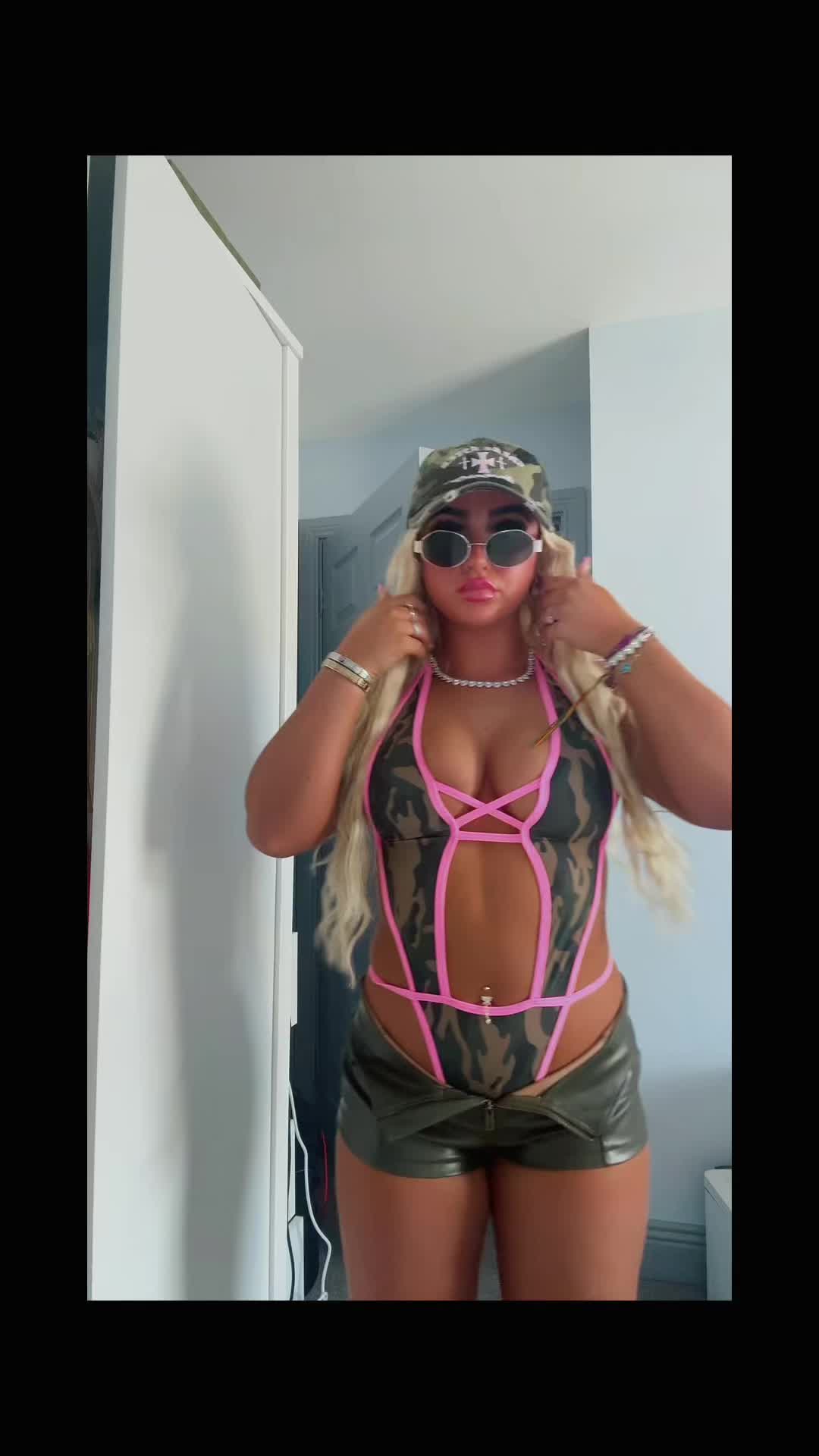 @Paigehannonx