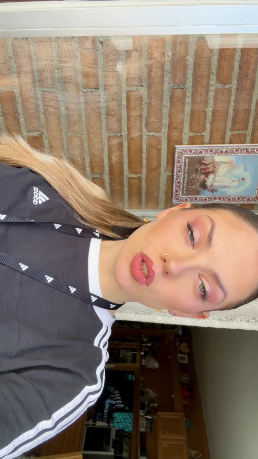 @_laur15_