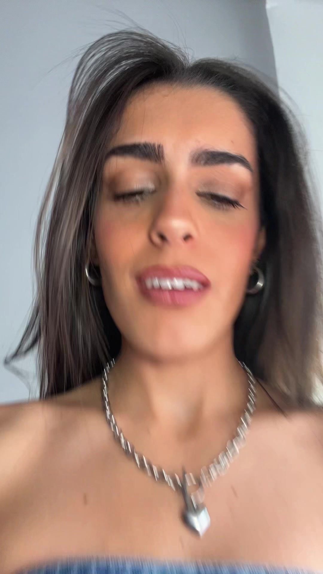 @Ana