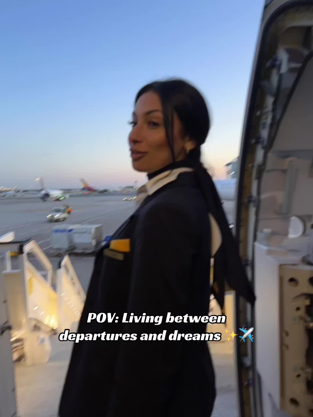 @Aylin🤍 Flight Attendant