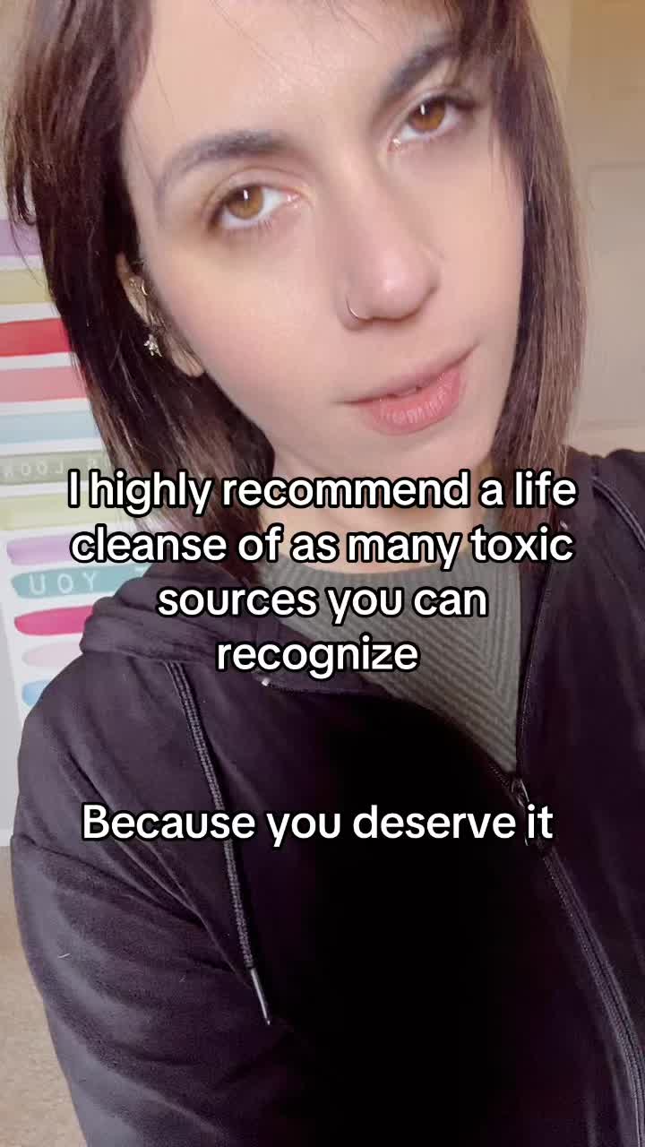 @MissKirsTeaB 💚