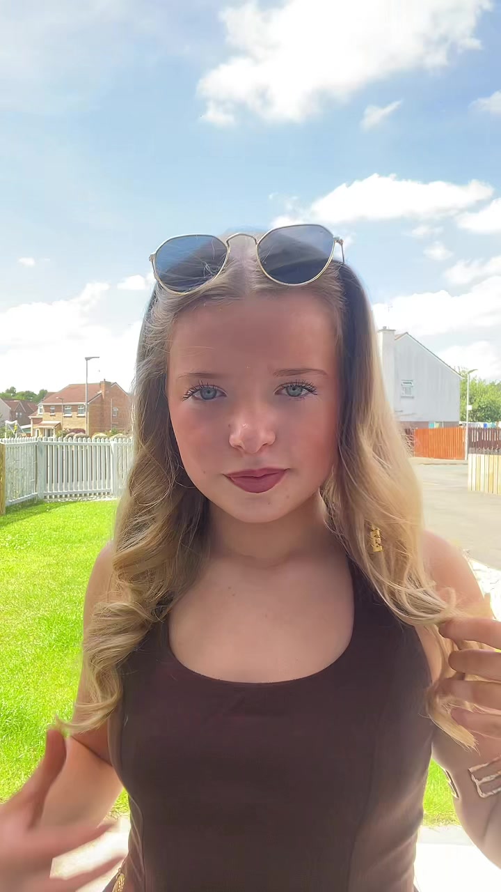 @annamullxx