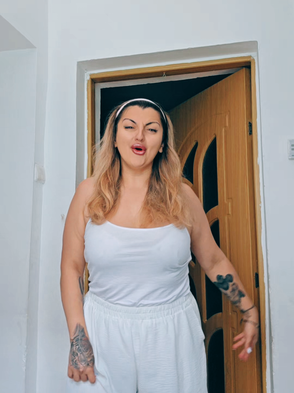 @Elisa