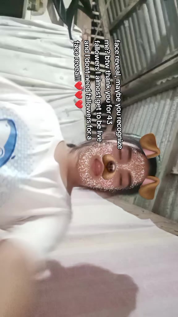 @Nicole<3
