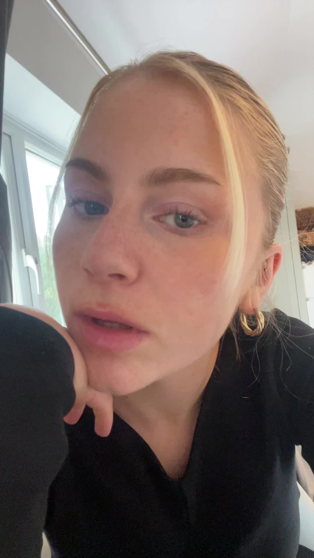 @phoebe