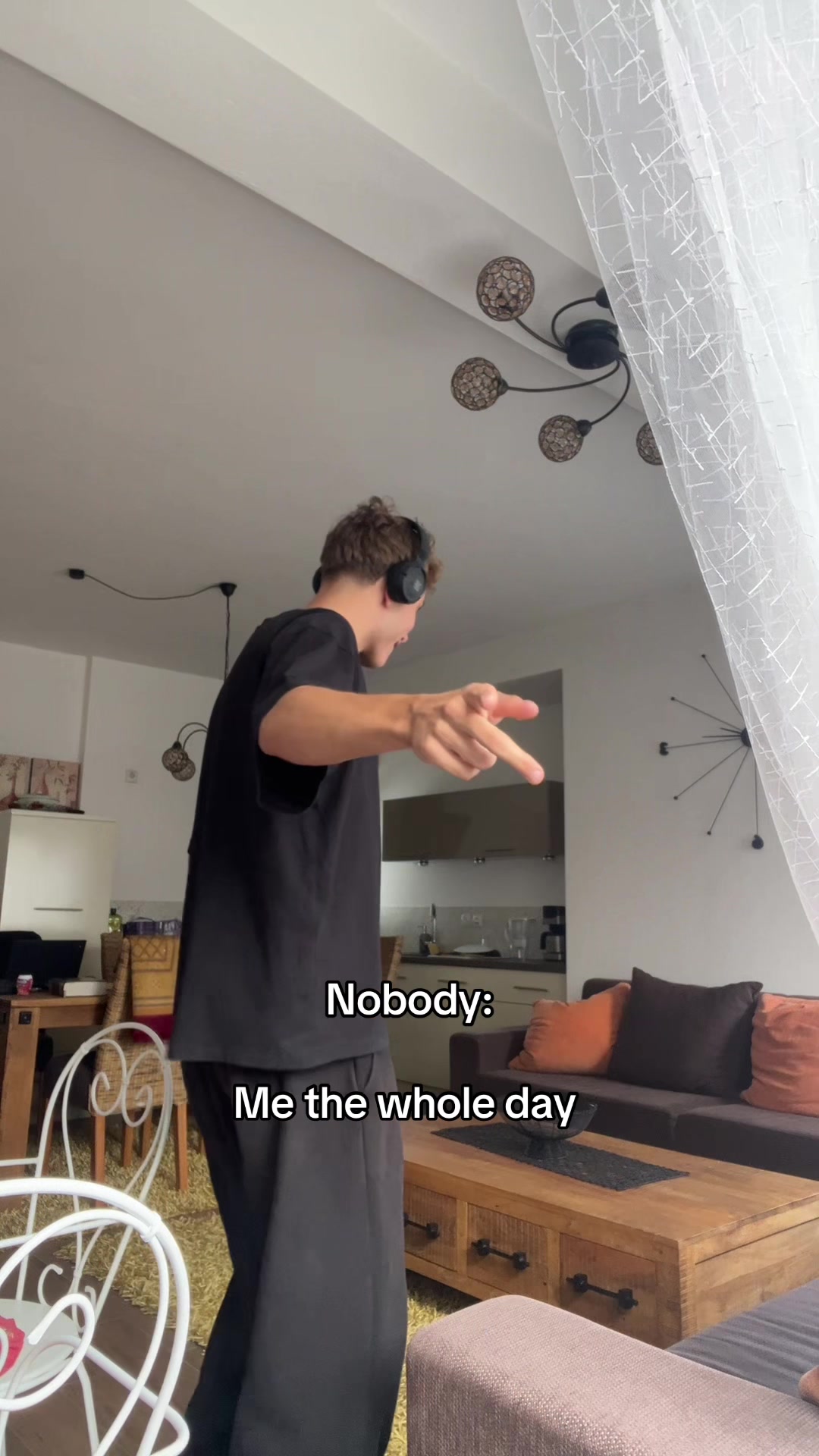 @𝕭𝖊𝖓𝖆𝖓
