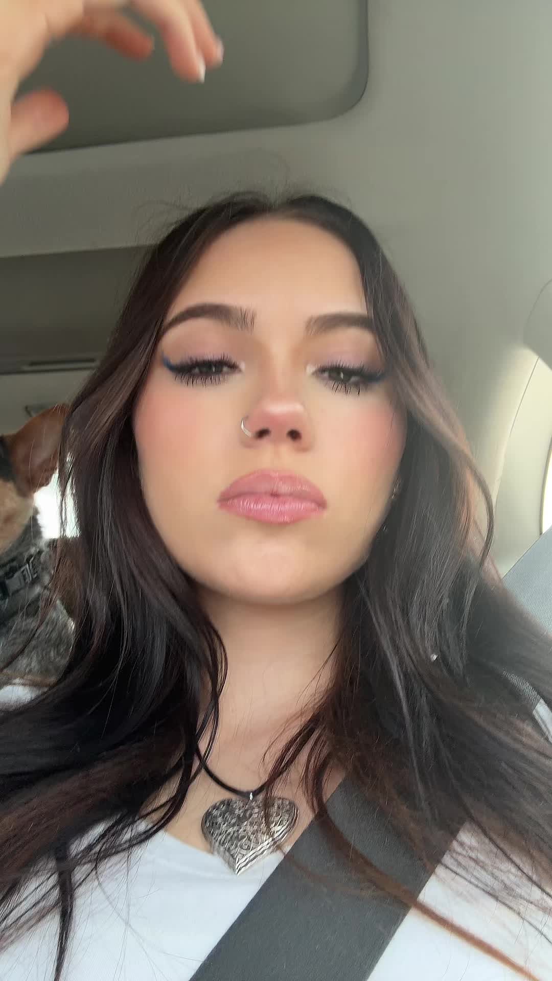 @Ella
