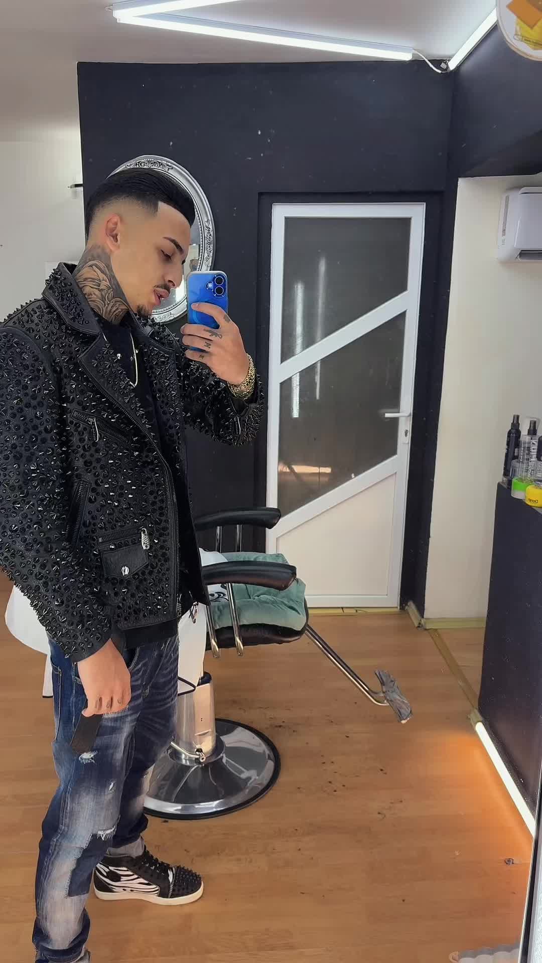 @Lazăr666