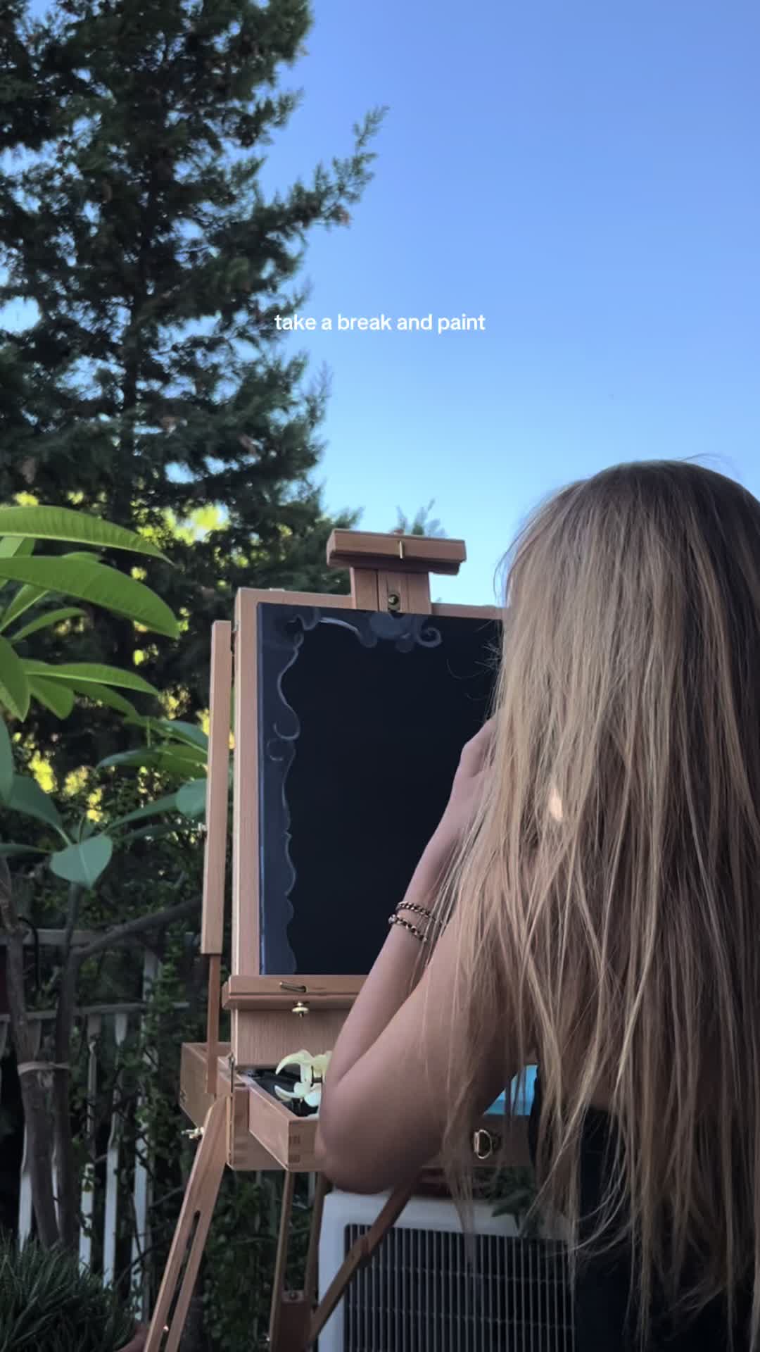 @Elentiya | Artist