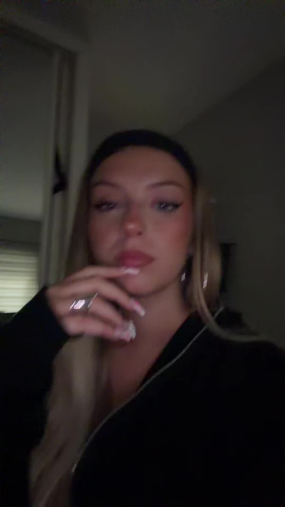 @_yaniiiivv
