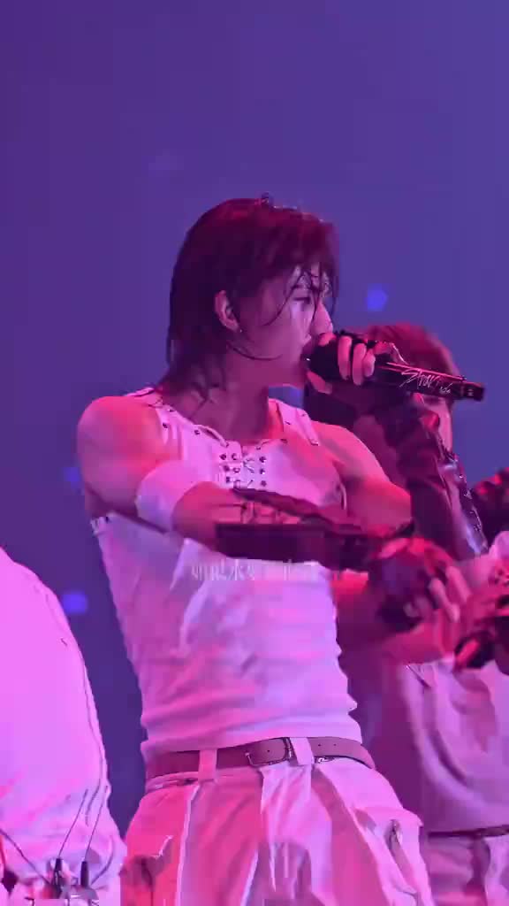 @hyunlix_forever_stay