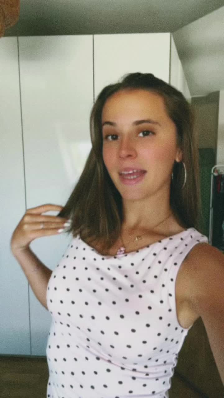 @camille_rochette