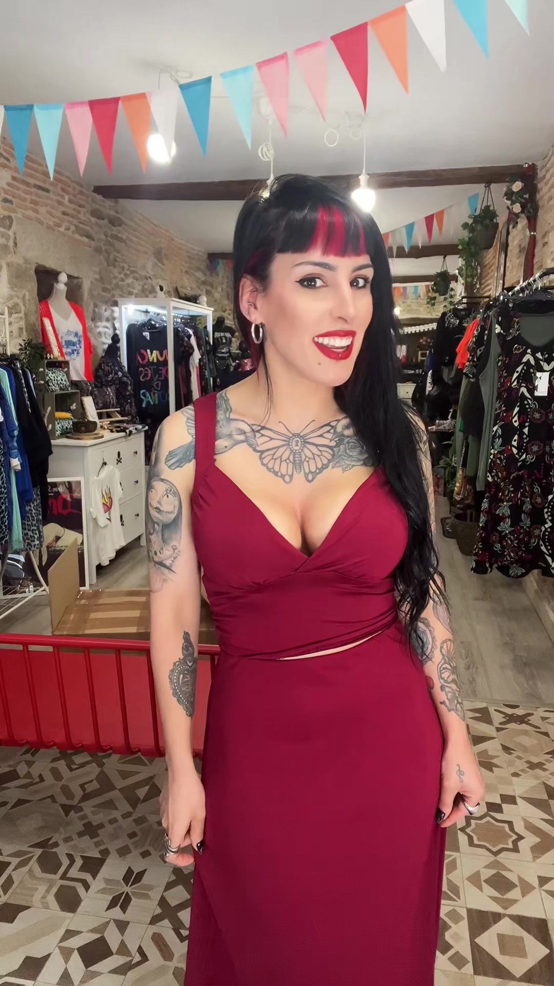 @Artistinta