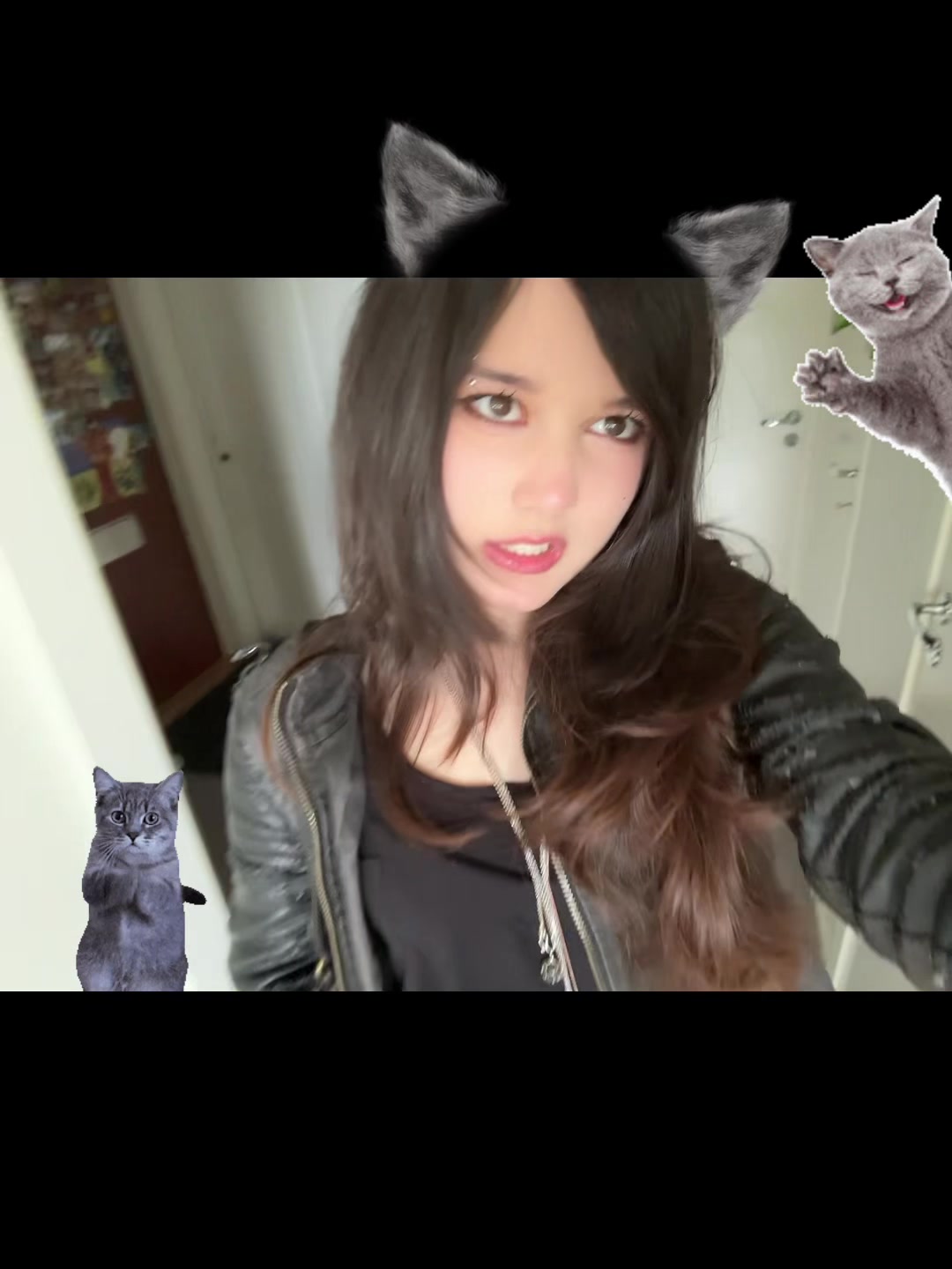 @:o