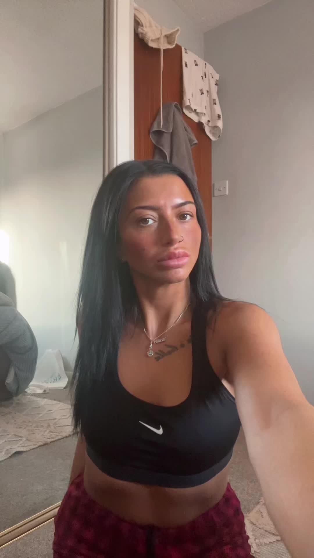 @l o u 🐺