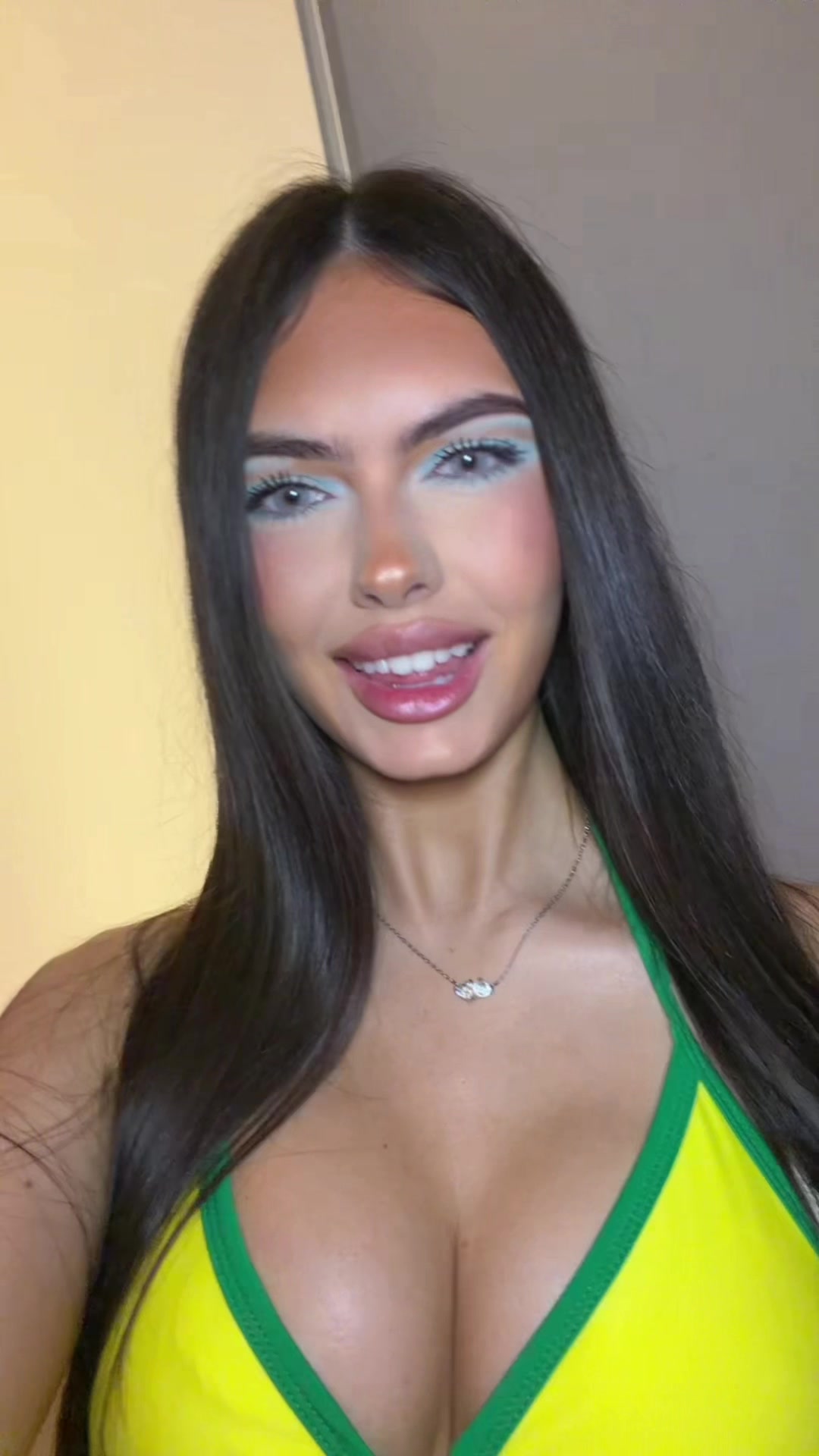 @ariadna