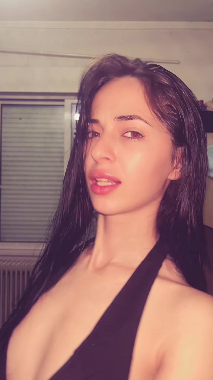 @_darinabo__